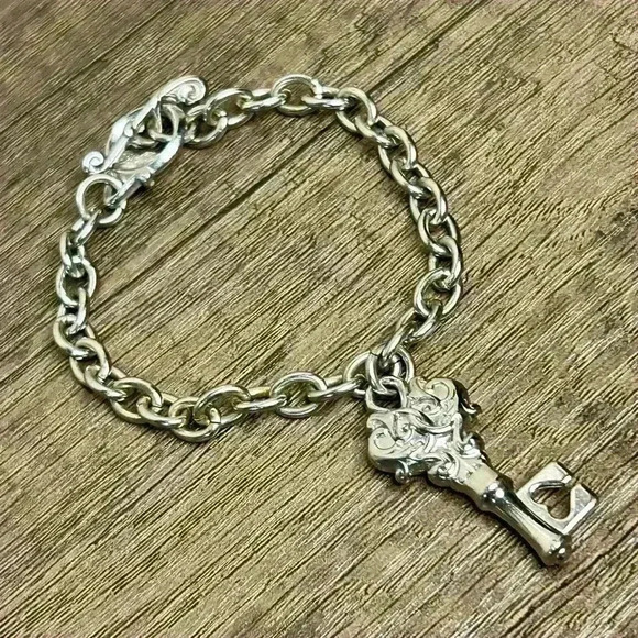 Rebelle Goth Key Thick Chain Bracelet - Picture 5 of 5